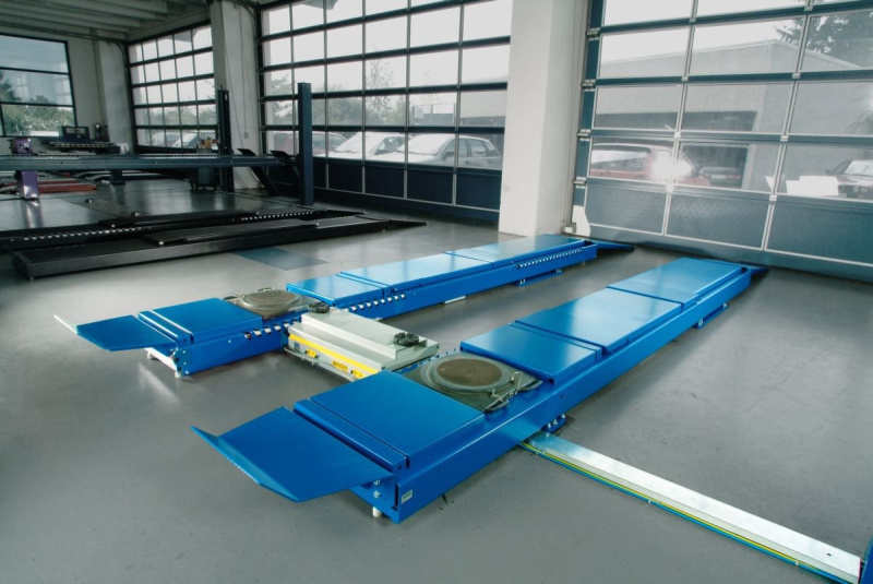 Подьемник ножничный UNI LIFT 5000 NT Plus UF